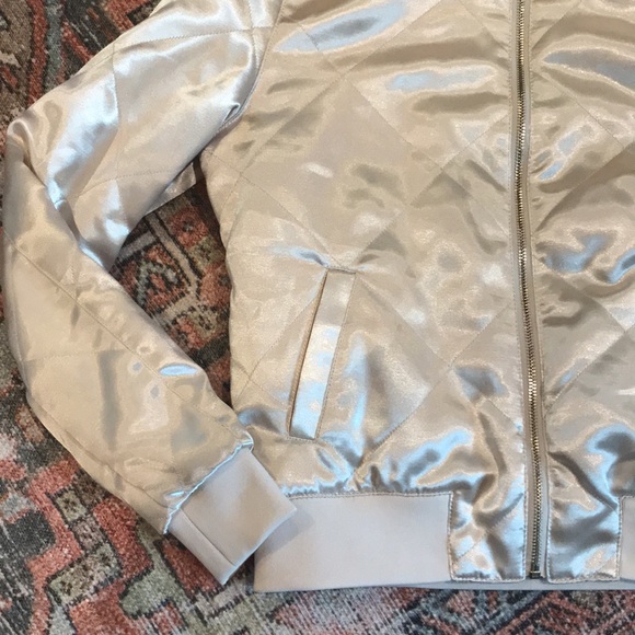 Women’s Dynamite Bomber Jacket - Picture 3 of 6